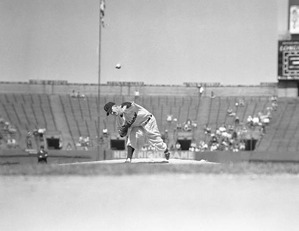 Herb Score Pitching Baseball 1955 Old Photo - Score Boosts Score To League Lead.