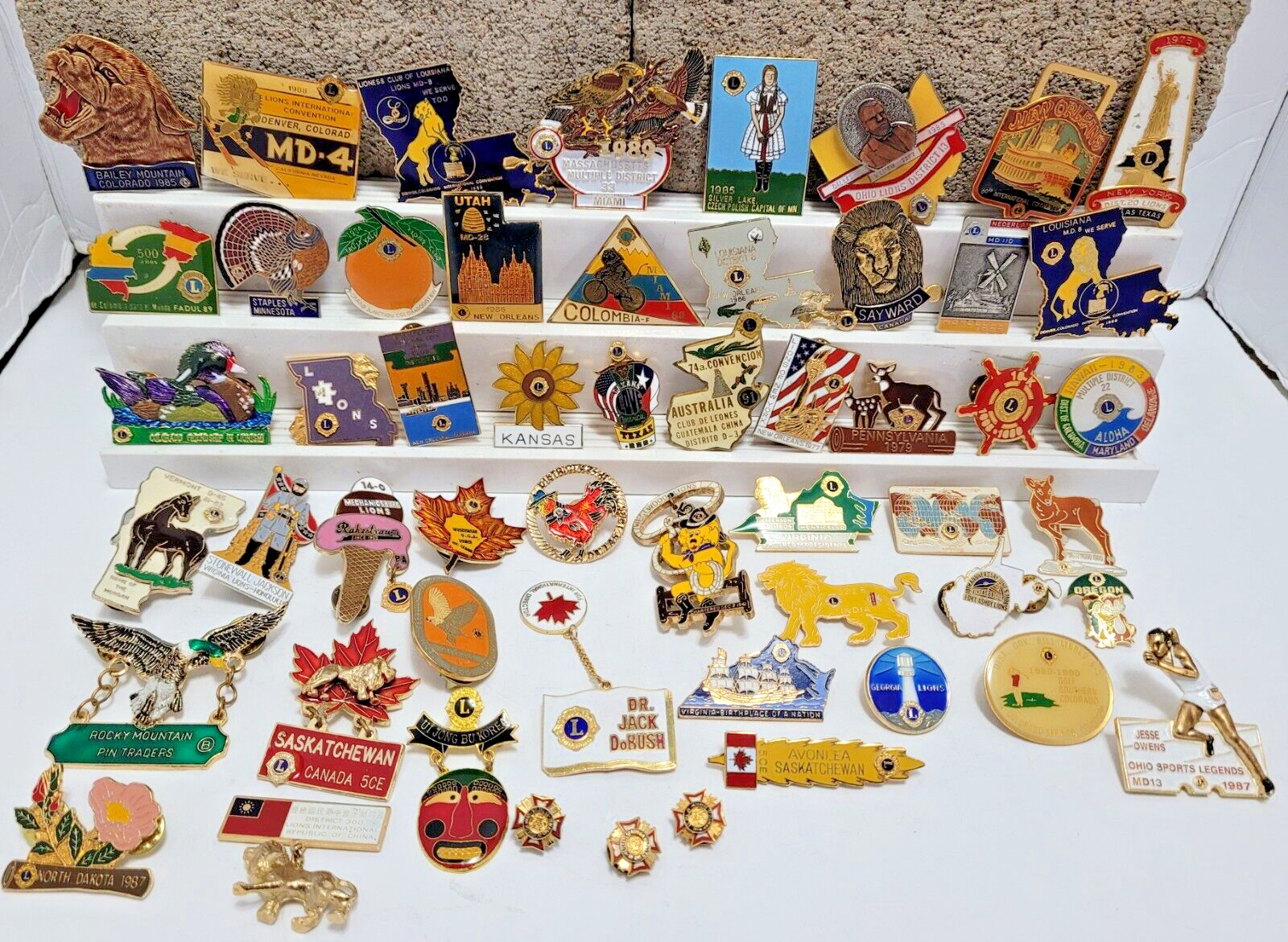 VINTAGE LIONS CLUB LARGE LOT OF PINS