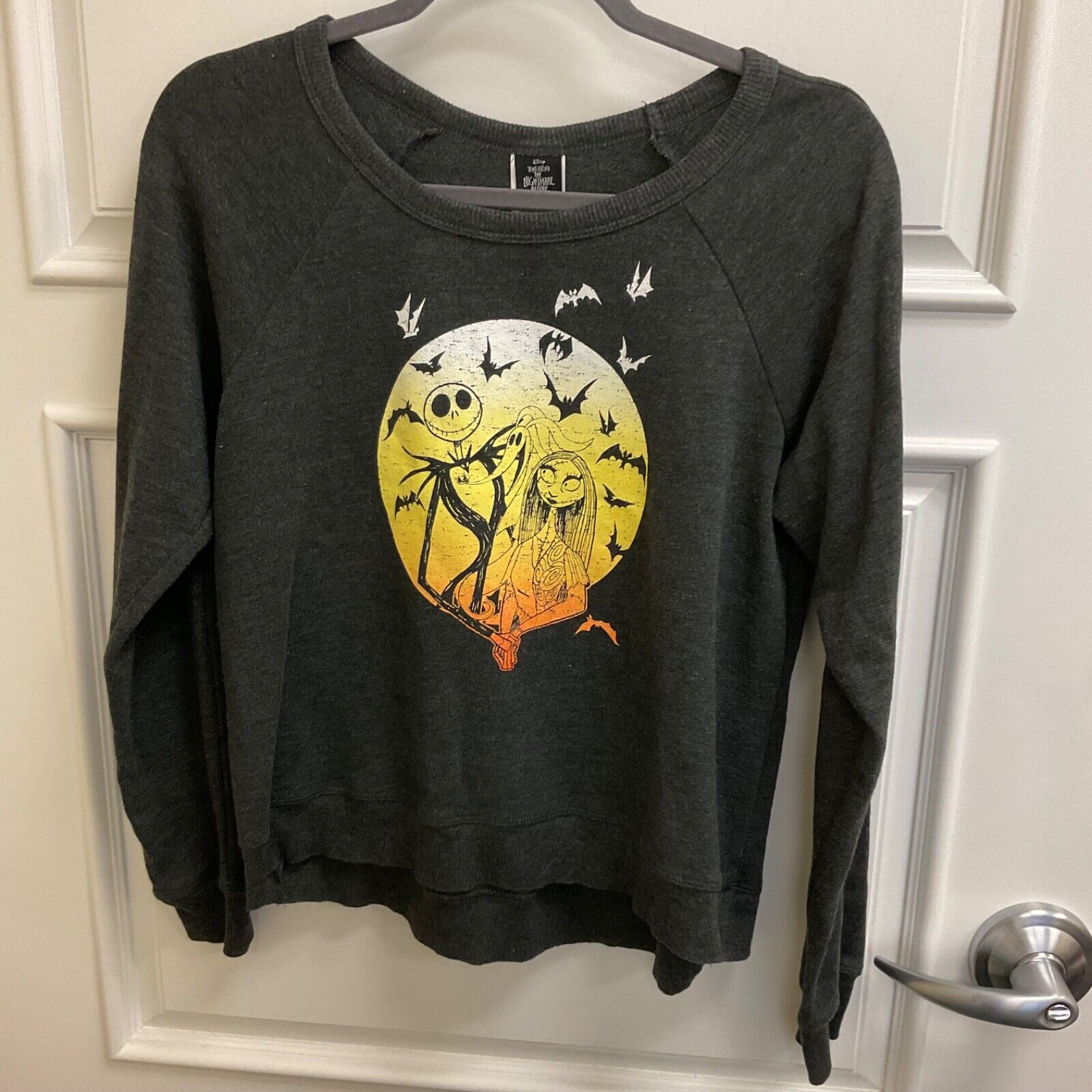 Disney Women’s Sweatshirt Nightmare Before Christmas Sz M Tim Burton Dark Gray