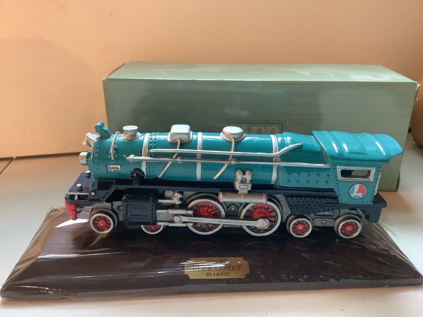 1991 Avon The Lionel No 400 E Classic Train Collection Blue Comet Locomotive