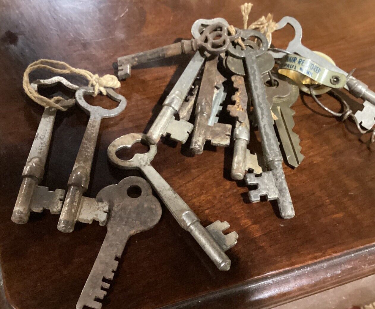 vtg skeleton keys Old Keys  Vintage Lot Of Skeleton Keys 