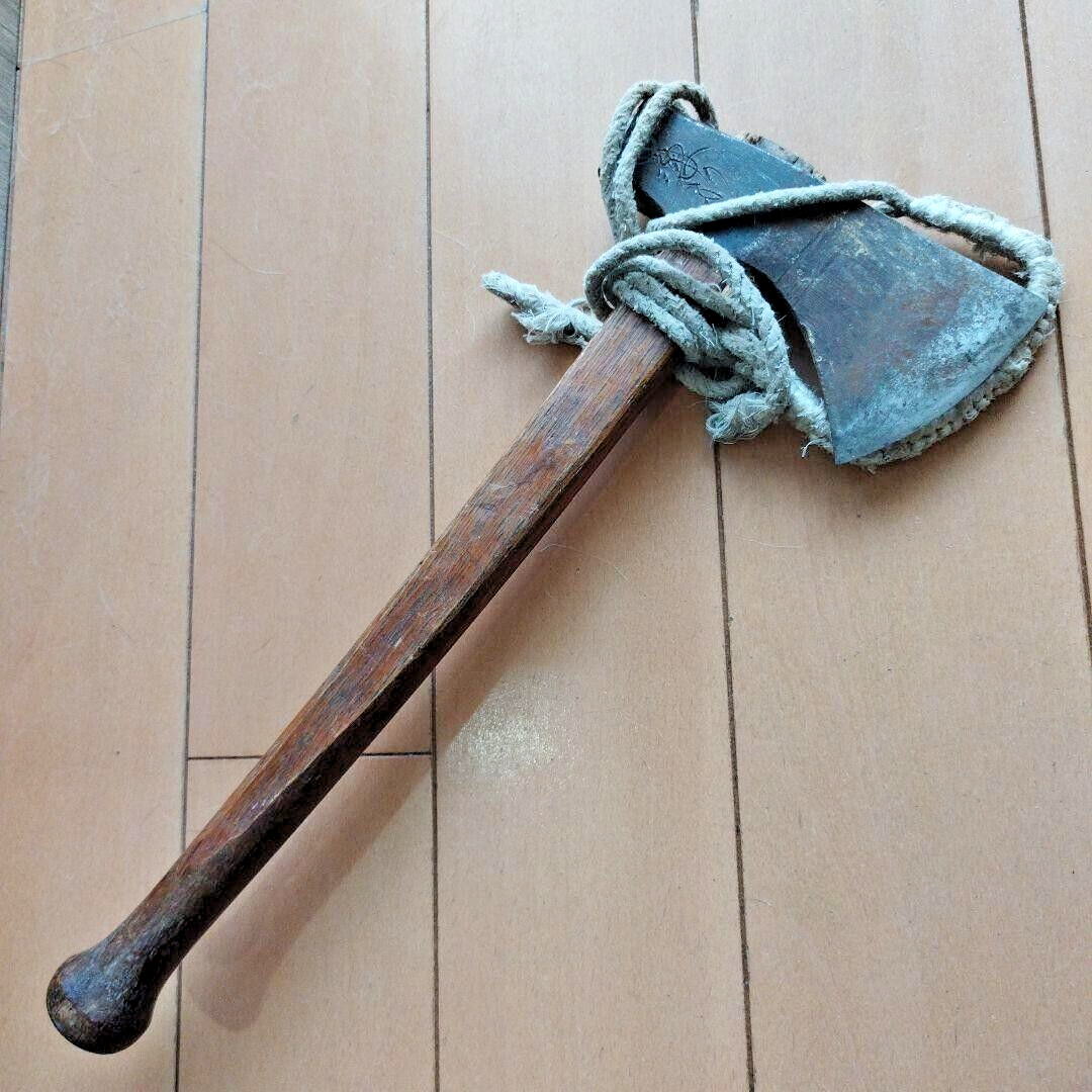 Vintage Woodworking tool Camp Outdoor Axe Made by Japanese craftsmen #84