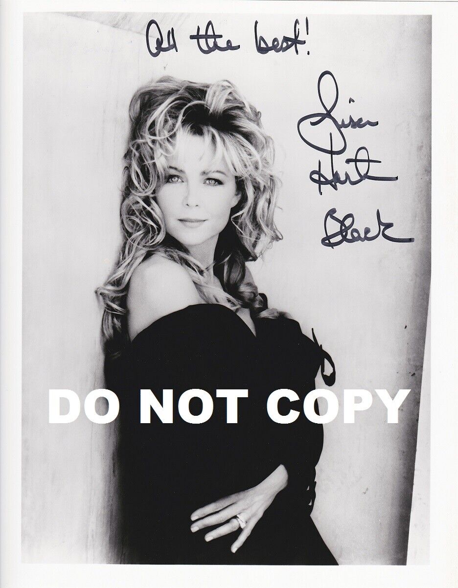 LISA HARTMAN BLACK 8x10 B&W Photo Hand Signed Autograph with COA Photograph