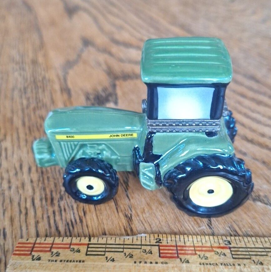 John Deere 8400 Tractor Trinket