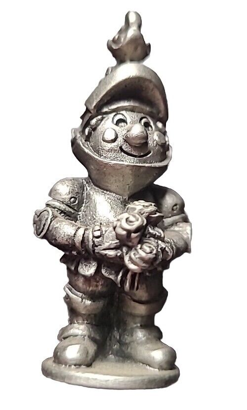 Hudson Fine Pewter Little Knight With Flowers 3145 1984 Vintage 1.25”