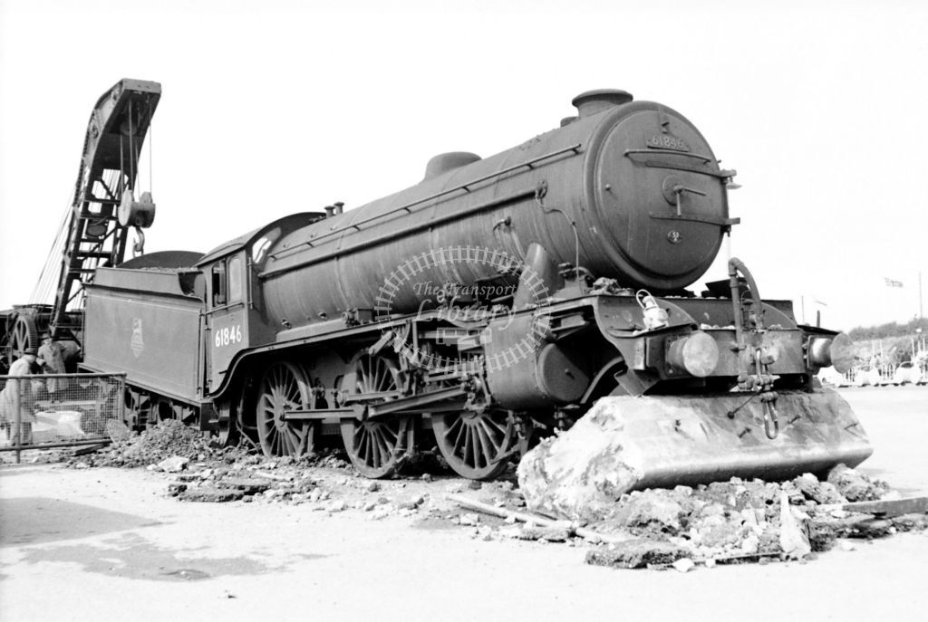 PHOTO 	BR British Railways Steam Locomotive Class K3/2 61846 at Filey in 1956