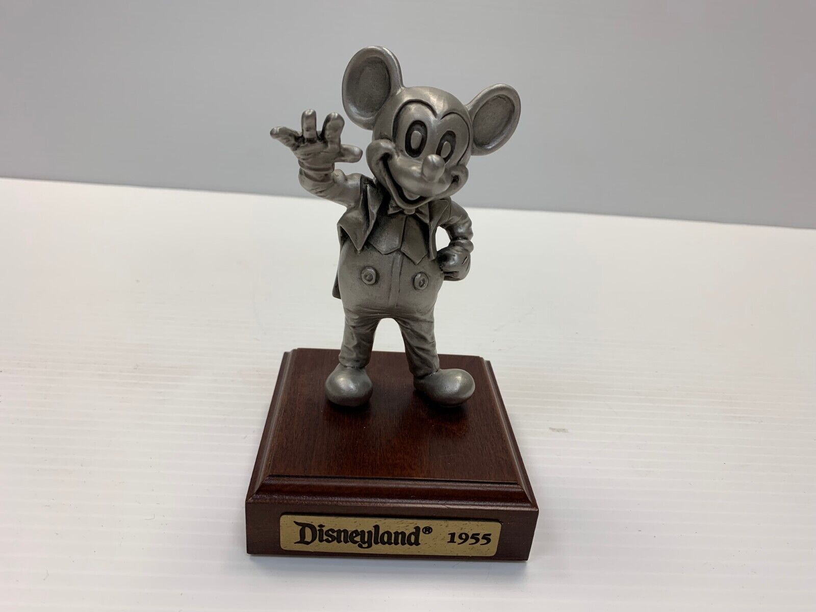 Disney Hudson Generations Of Mickey Mouse – Disneyland 1955 - Pewter Statue LE