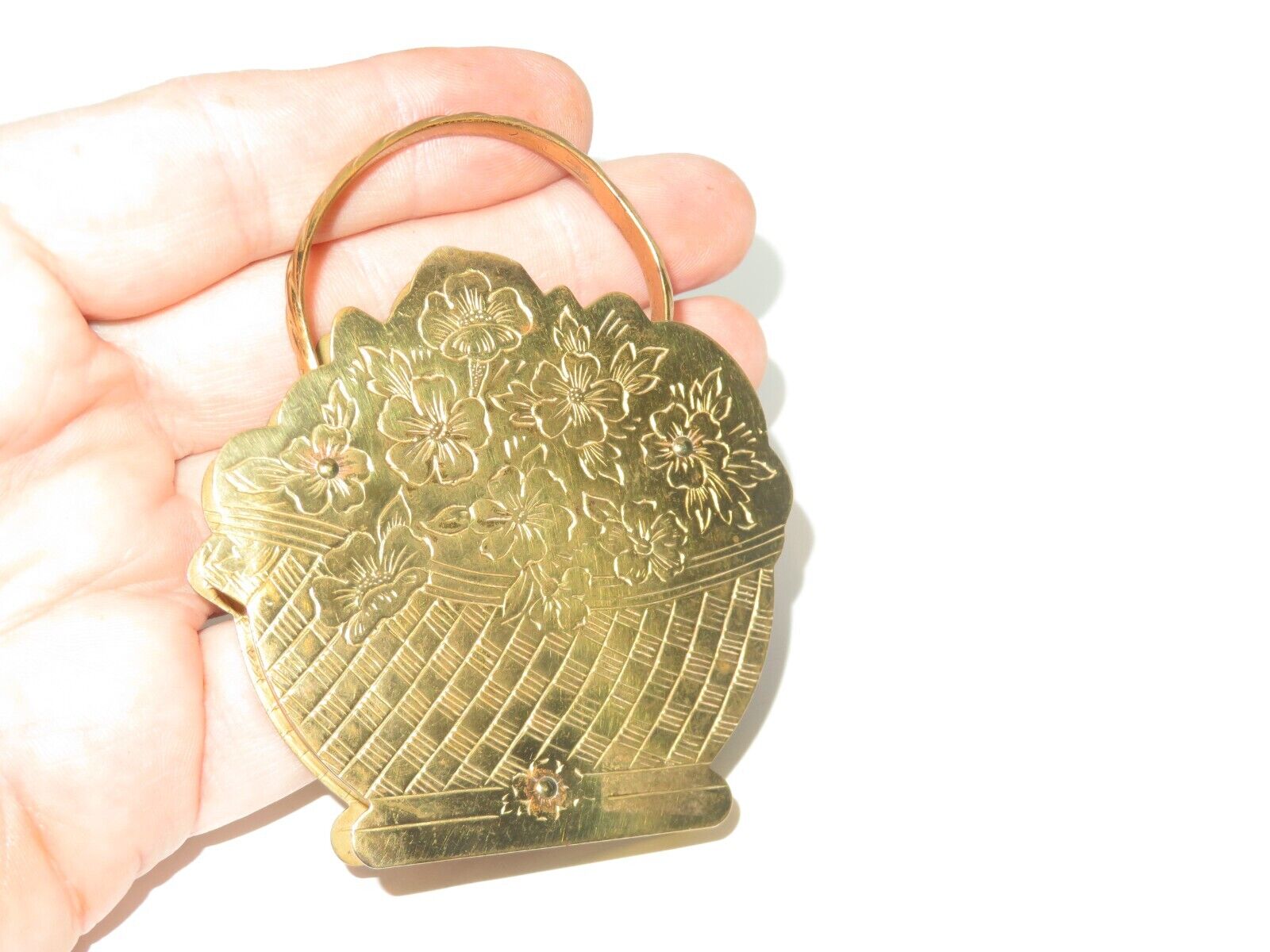 Vintage Powder Compact Flower Basket by Zell (C212)