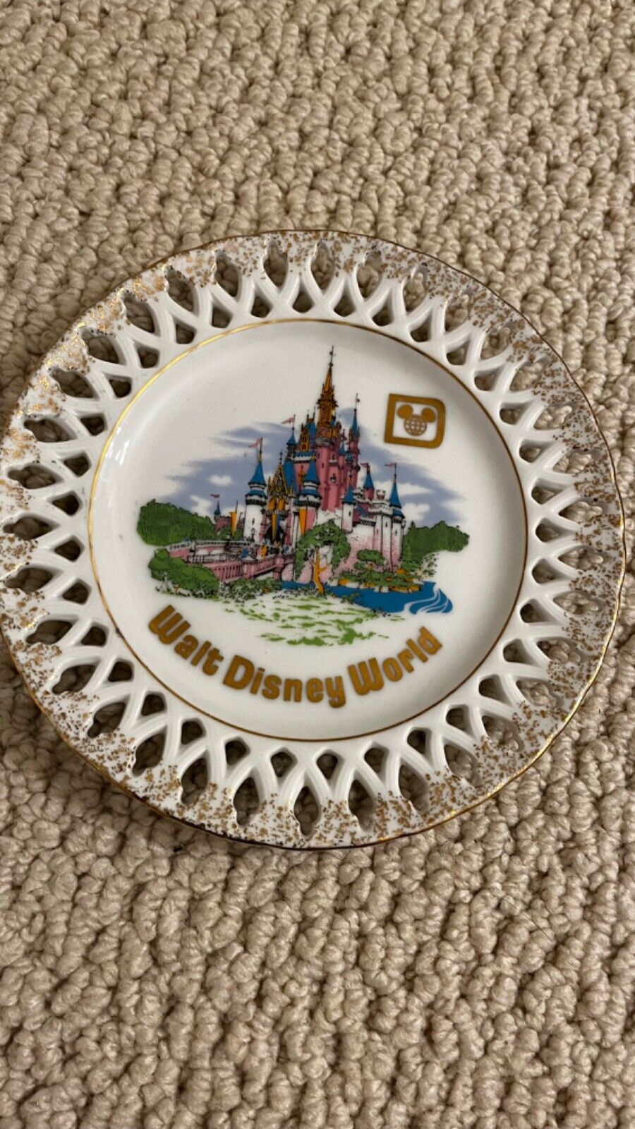 Vintage Walt Disney World Collectible Souvenir Plate