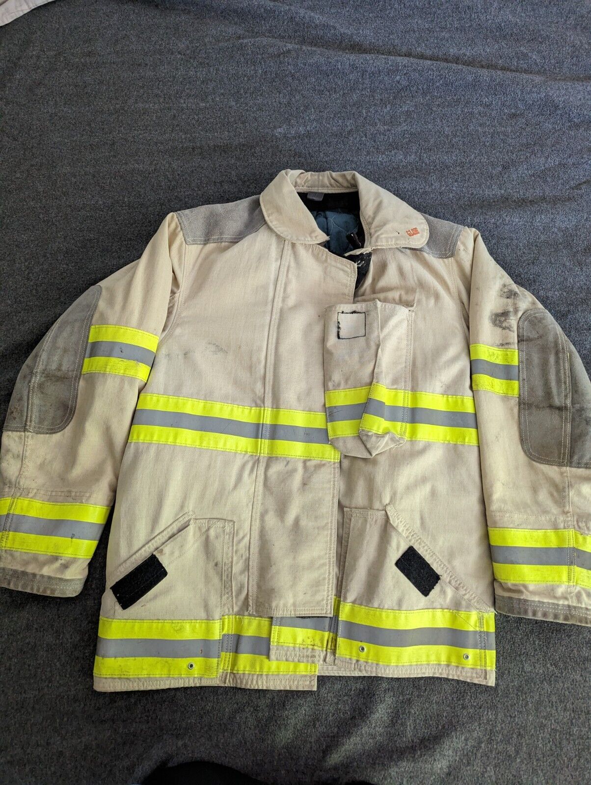 vintage globe fireman's coat size 42/Medium 