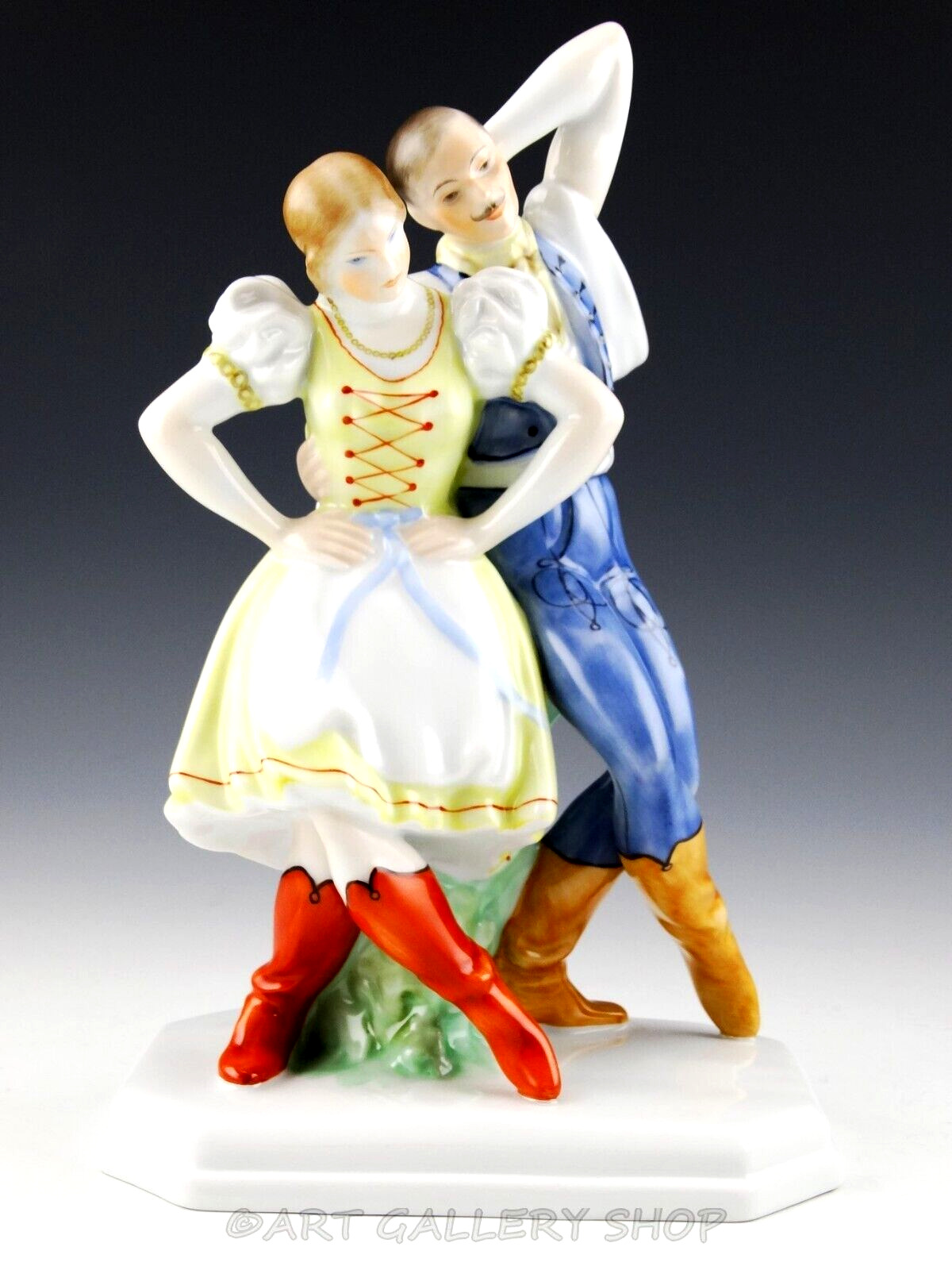 Herend Hungary Figurine 5513 MAN WOMAN COUPLE DANCING CSARDAS FOLK LUX ELEK Mint