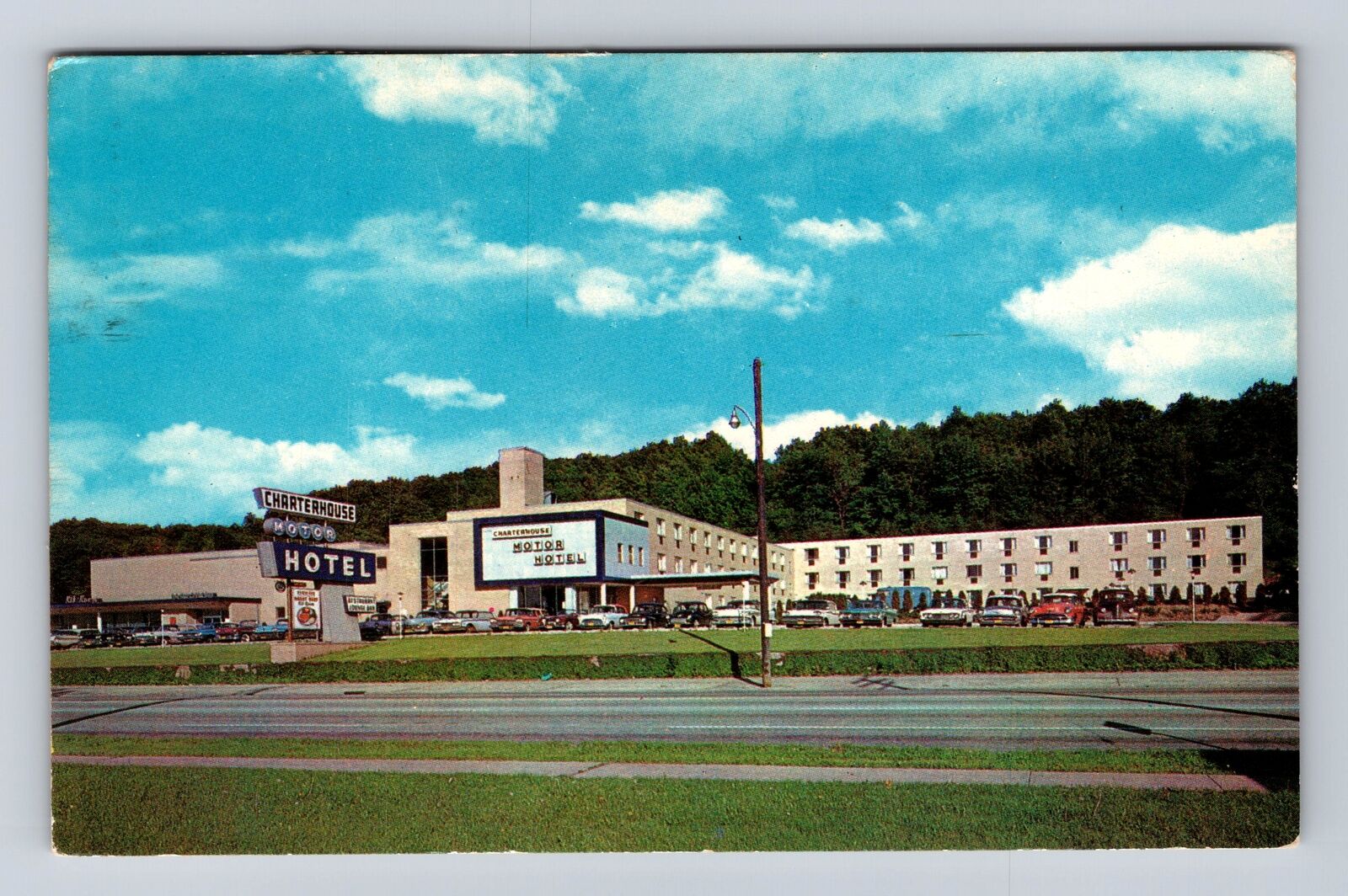 Euclid OH-Ohio, Charterhouse Motor Hotel, Advertisement, Vintage c1963 Postcard