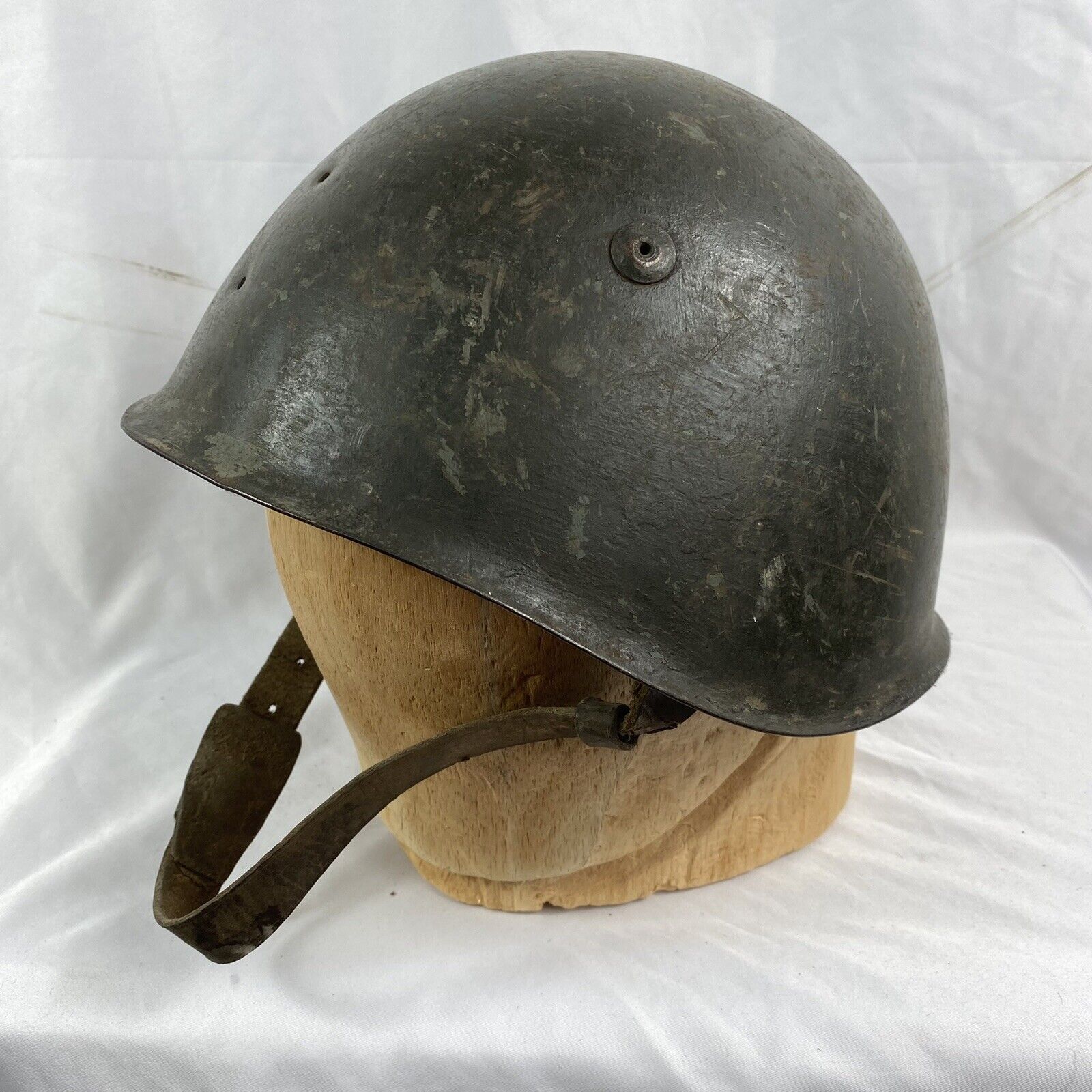 Original WWII Italian m33 Helmet Complete w/ Liner & Chinstrap