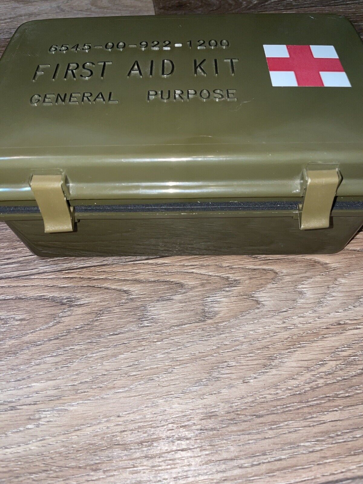 First Aid Kit army green hard plastic very nice empty