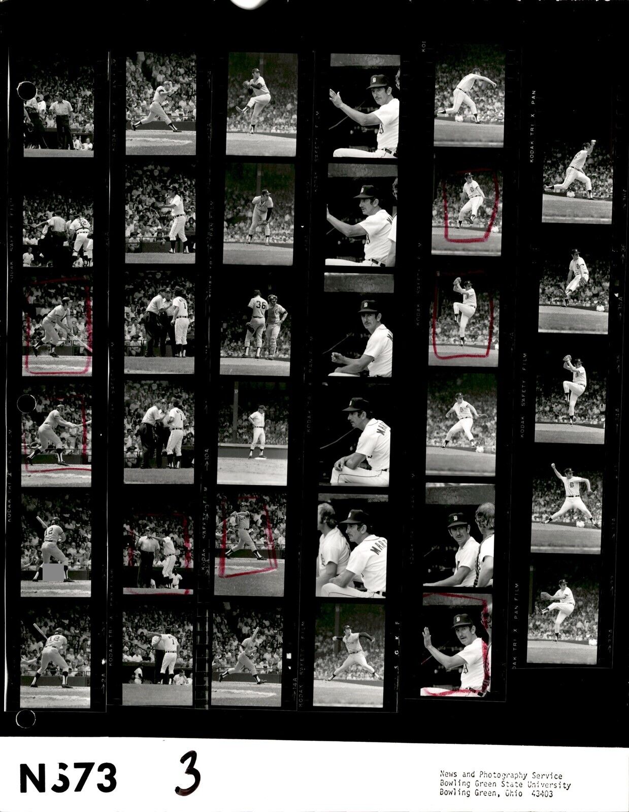 LD345 1973 Orig Contact Sheet Photo DETROIT TIGERS NEW YORK YANKEES BILLY MARTIN
