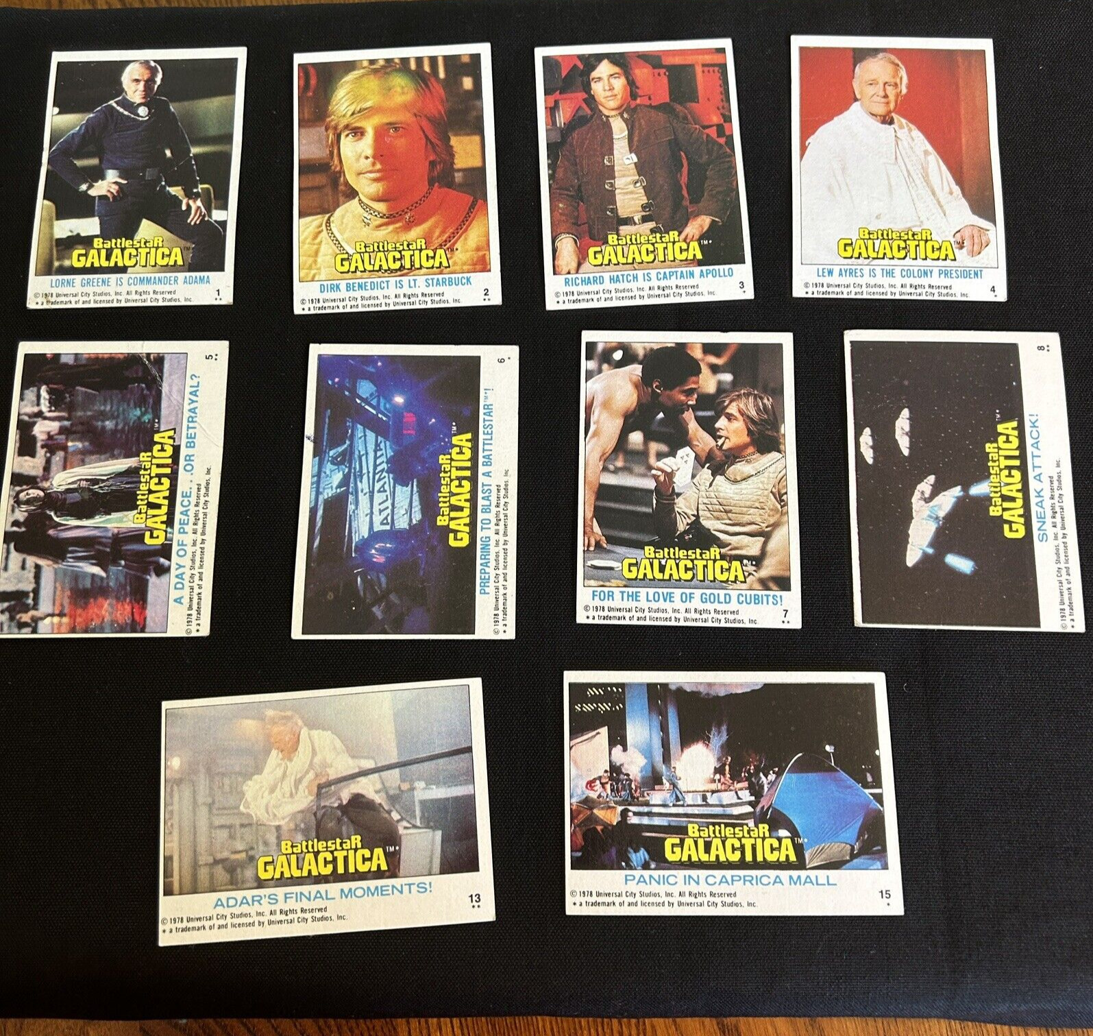 VINTAGE 70'S LARGE LOT OF BATTLESTAR GALACTIA COLLECTOR'S / TRADING CARDS