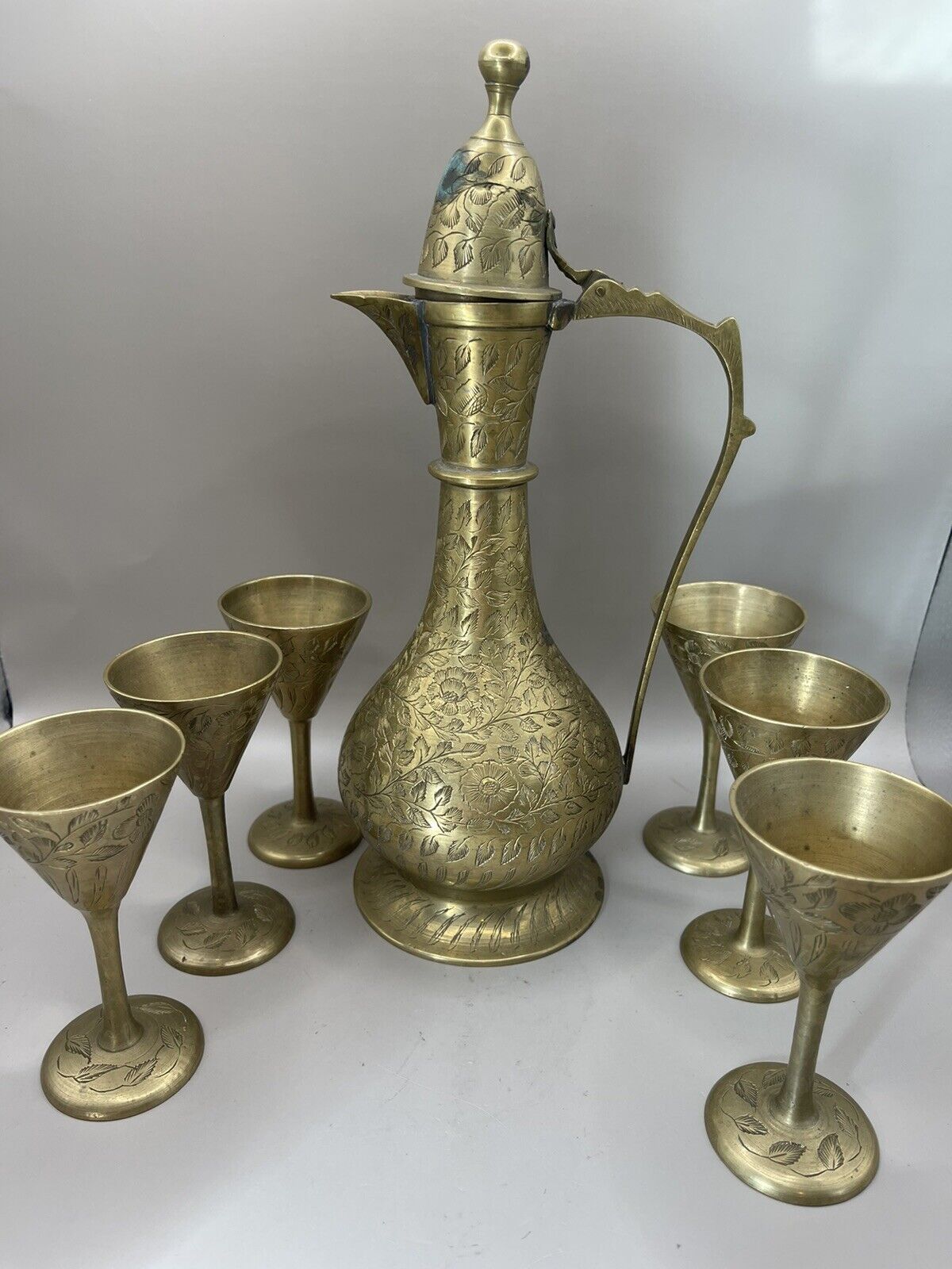 Vintage Brass Dallah Middle Eastern Tea/Coffee Pot Eched India W/6 Cups Engraved