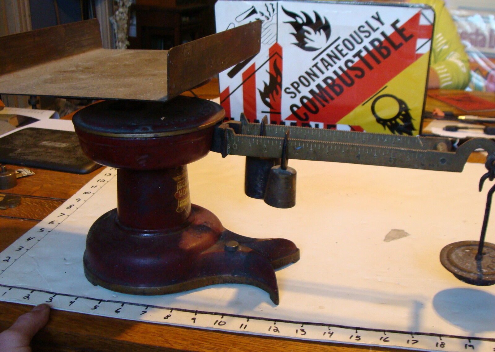 Vintage Antique Howe Red Fishtail Store Counter Scale #5072 INDUSTRIAL,from BUK