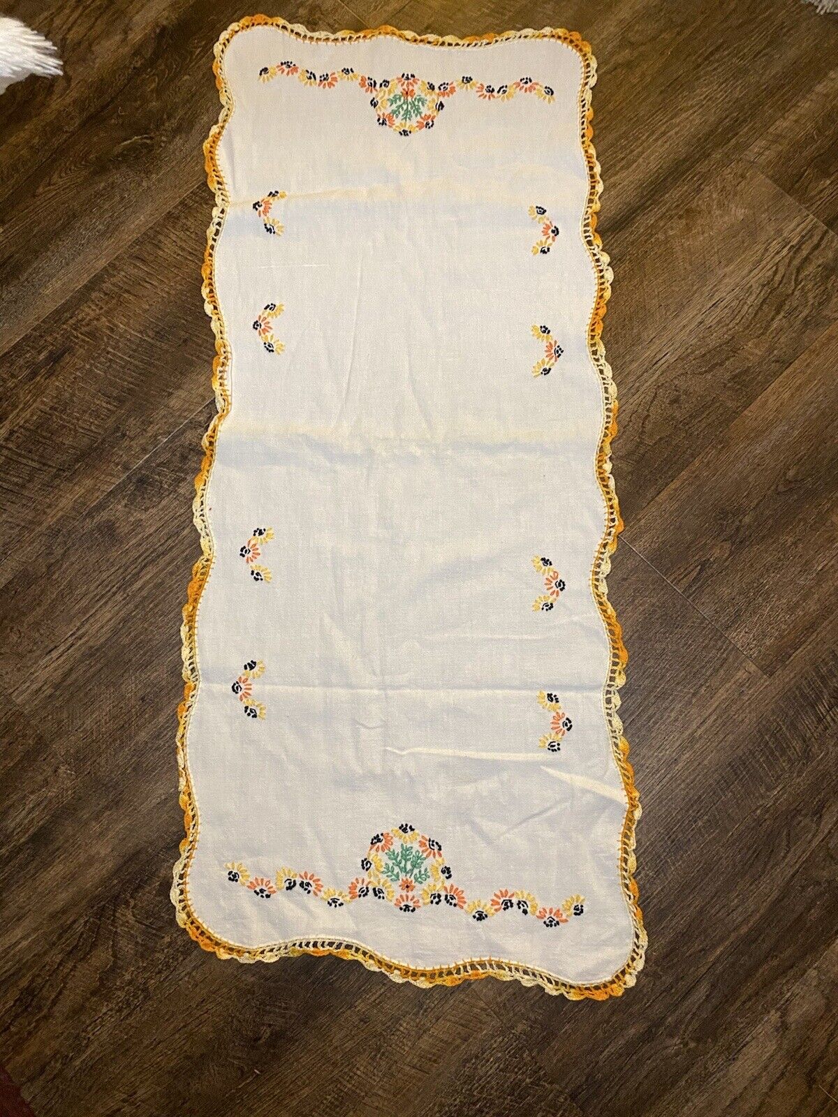 Vintage Table Runner Hand Sewn Needle point (c.1950’s )