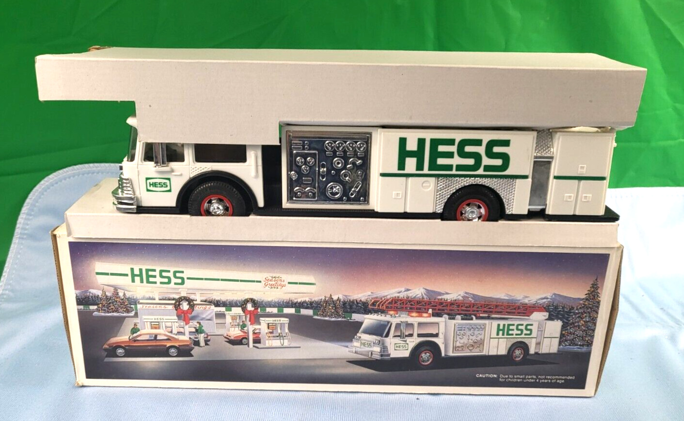 Vintage Hess 1989 Toy Fire Truck Bank i Lights & sound Working with Inserts