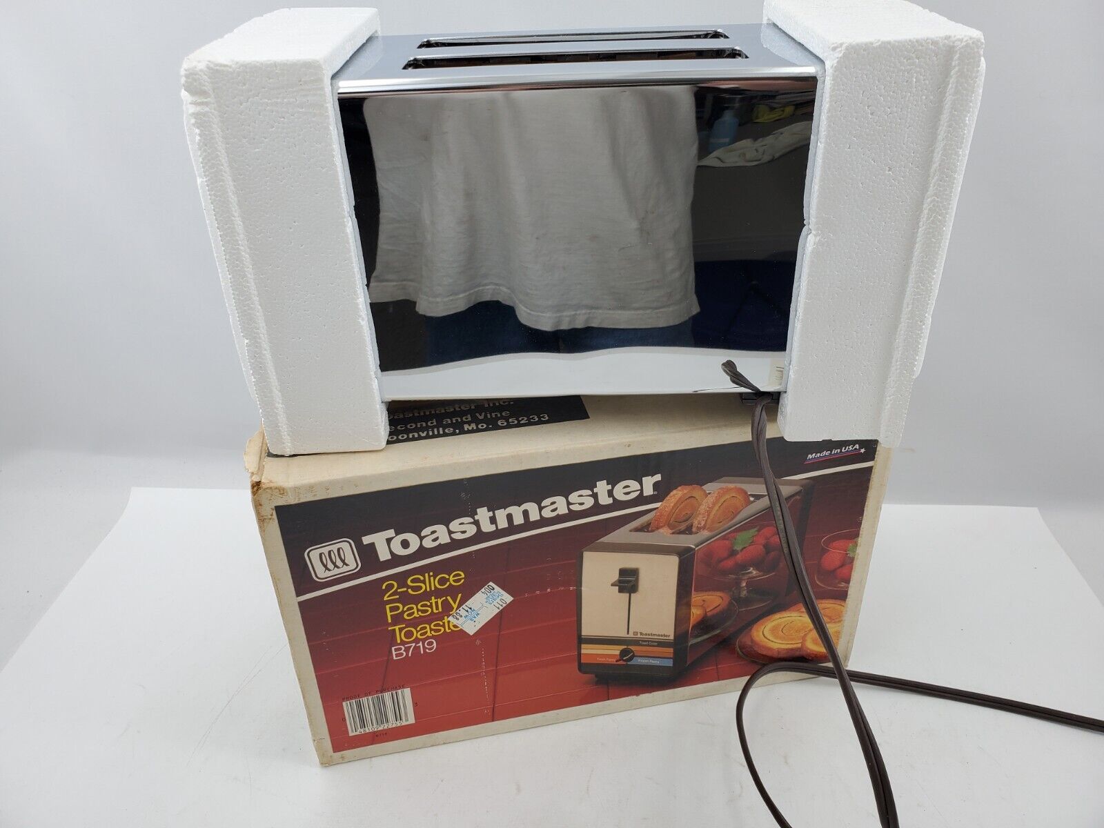 1970's Toastmaster B719 Toaster Chrome 2 Slice Slot Made in USA NEW NIB Vintage