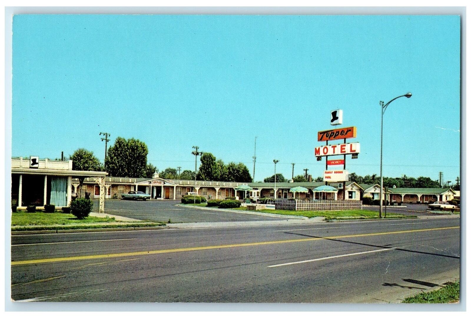 c1960s Topper Motel Exterior Roadside Bowling Green Kentucky KY Signage Postcard