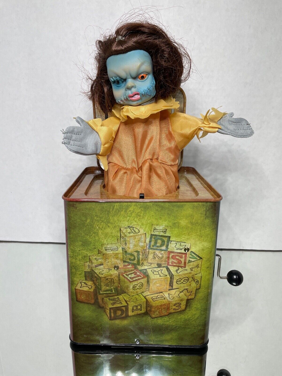  Atico Scary Doll Zombie Musical Light Up Jill Jack in the Box