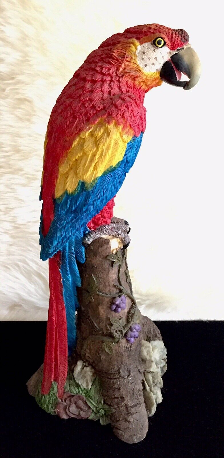 Resin Parrot Figurine 15\