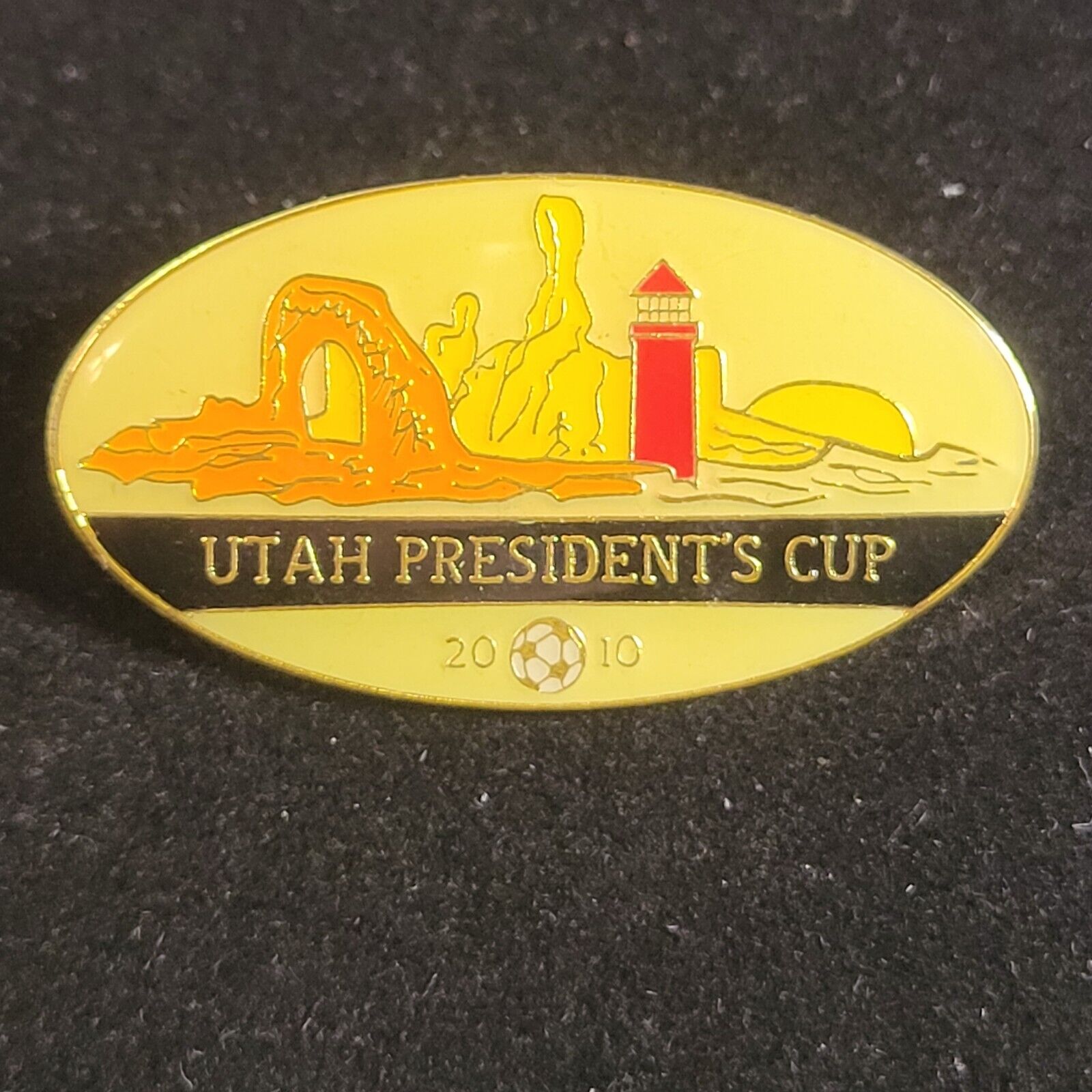 2010 Utah Presidents Cup Soccer Tournament resin gold tone Lapel Badge Vest Pin
