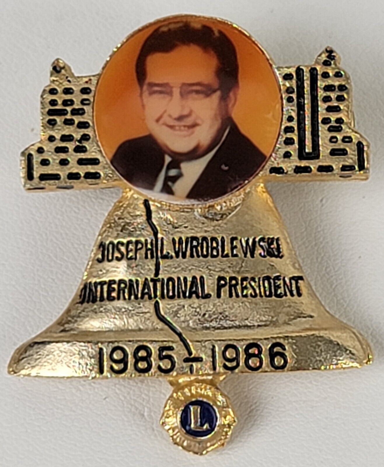 Rare 1985-86 Vtg Lions Club International President Pin Joseph L. Wroblewski