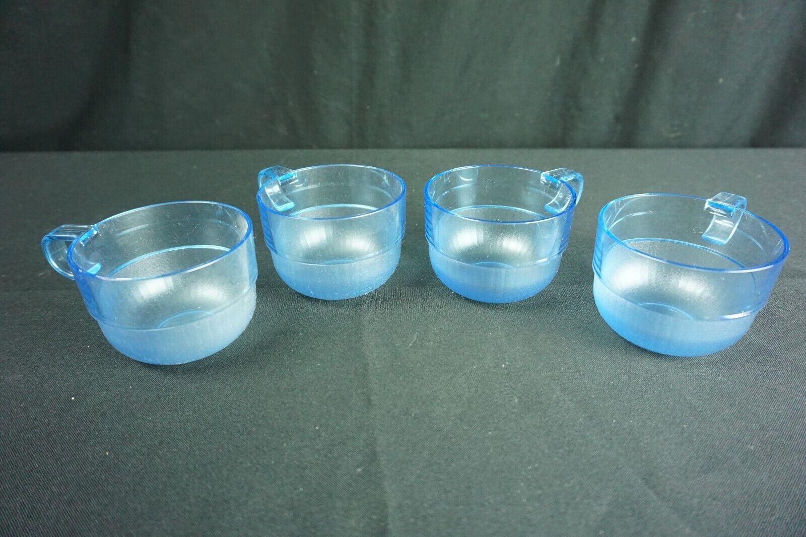 Vintage Tupperware Light Blue Acrylic Preludio Stackable Mugs 4 Pc Set 2111B NEW