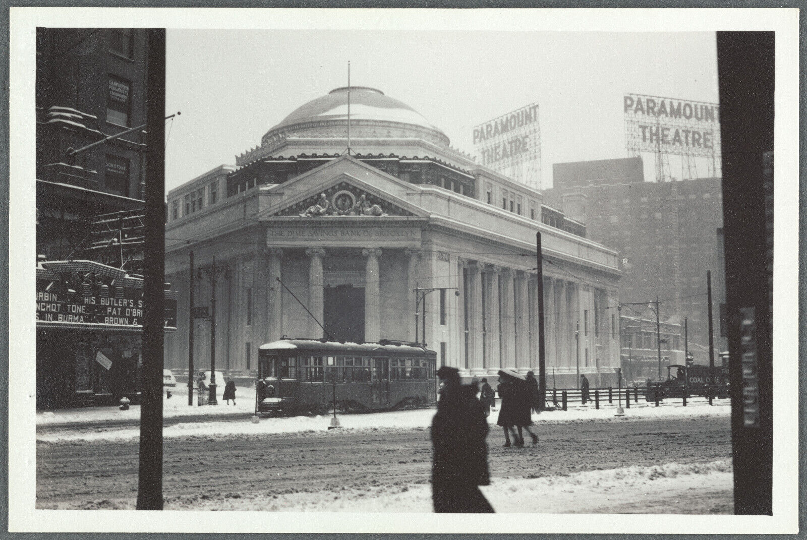 Old 4X6 Photo, 1950's Dime Savings Bank in Brooklyn NY, snow storm 5652658