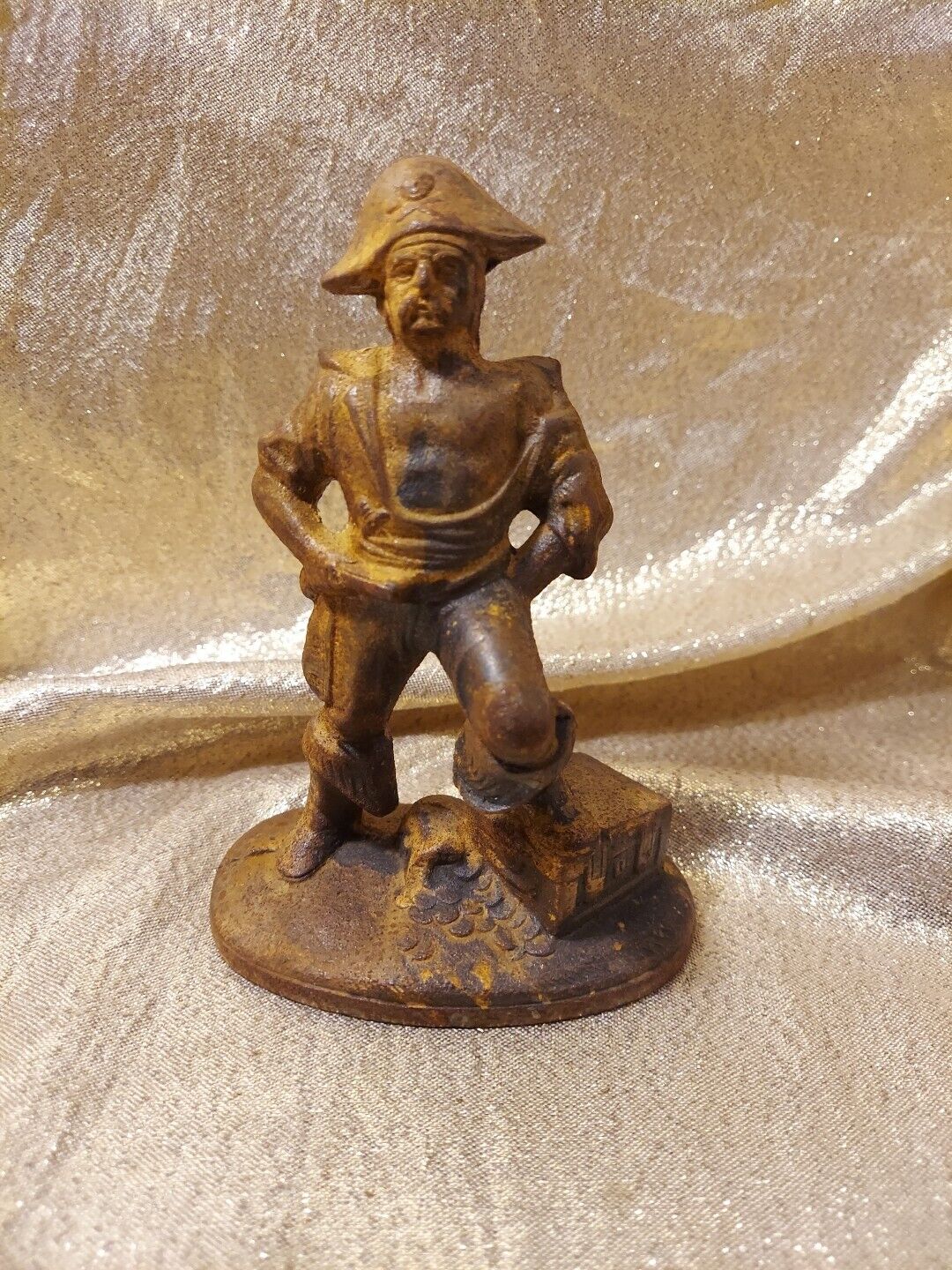 Vintage Hubley Cast Iron Pirate Bookend Statue Well Seasoned 