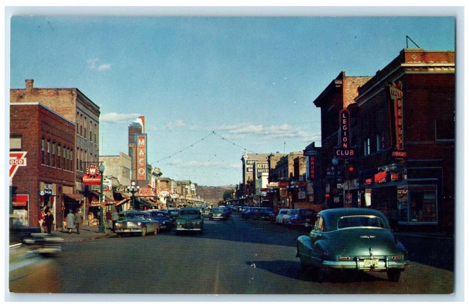 c1950\'s Main Street View Cars Maco Legion Club Virginia Minnesota MN Postcard