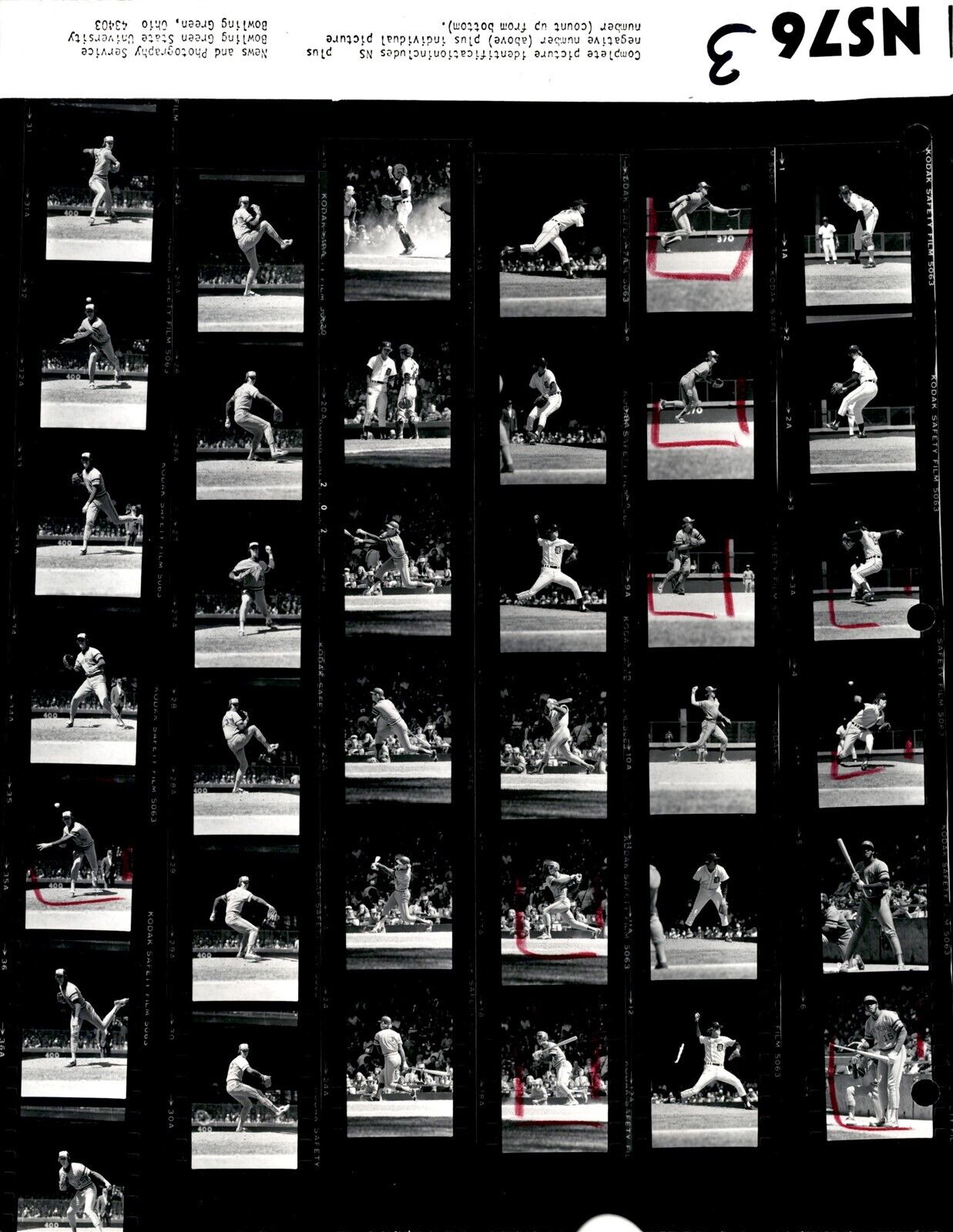 LD362 1977 Orig Contact Sheet Photo DETROIT TIGERS MILWAUKEE BREWERS C. COOPER