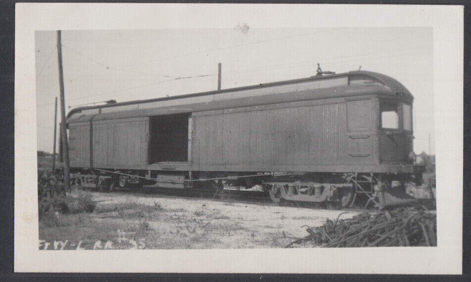 Fort Wayne-Lima Railway Line self-propelled baggage car #35 photo