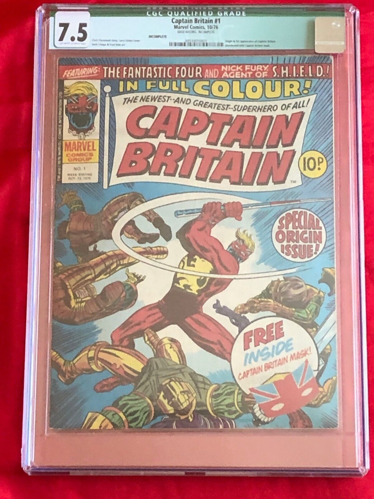 CAPTAIN BRITAIN # 1 (1976, Marvel) CGC 7.5 Origin & 1st Appearance No Mask VF-