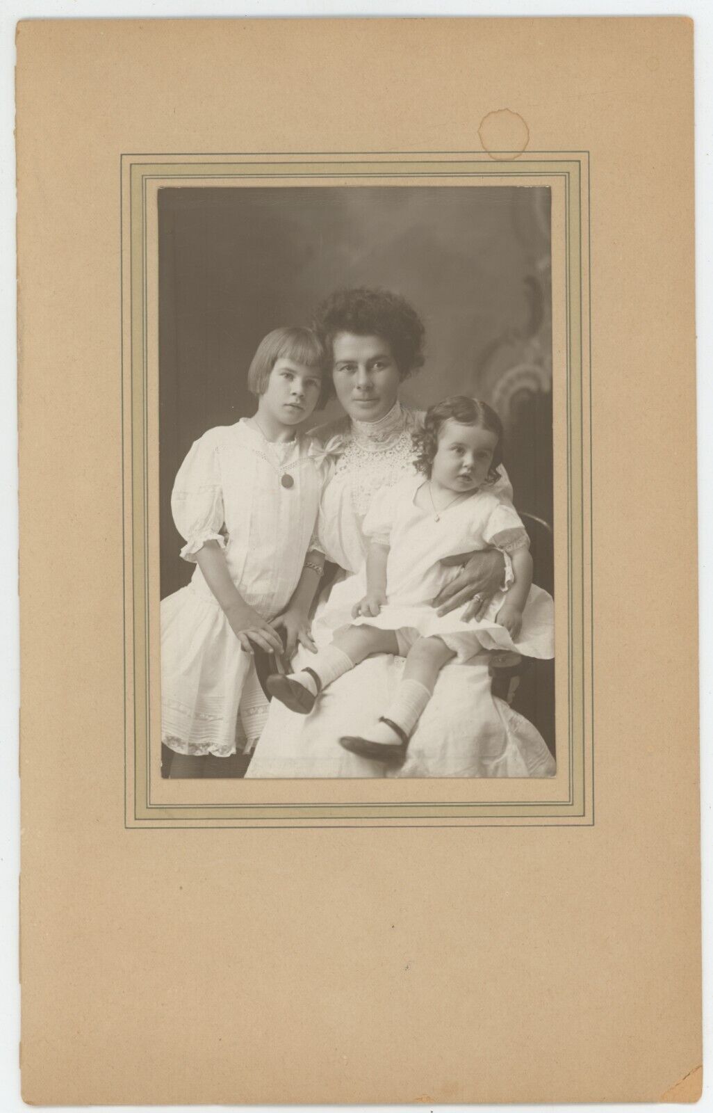 Antique Circa 1900s Mounted Photo Beautiful Mother With Two Adorable Daughters