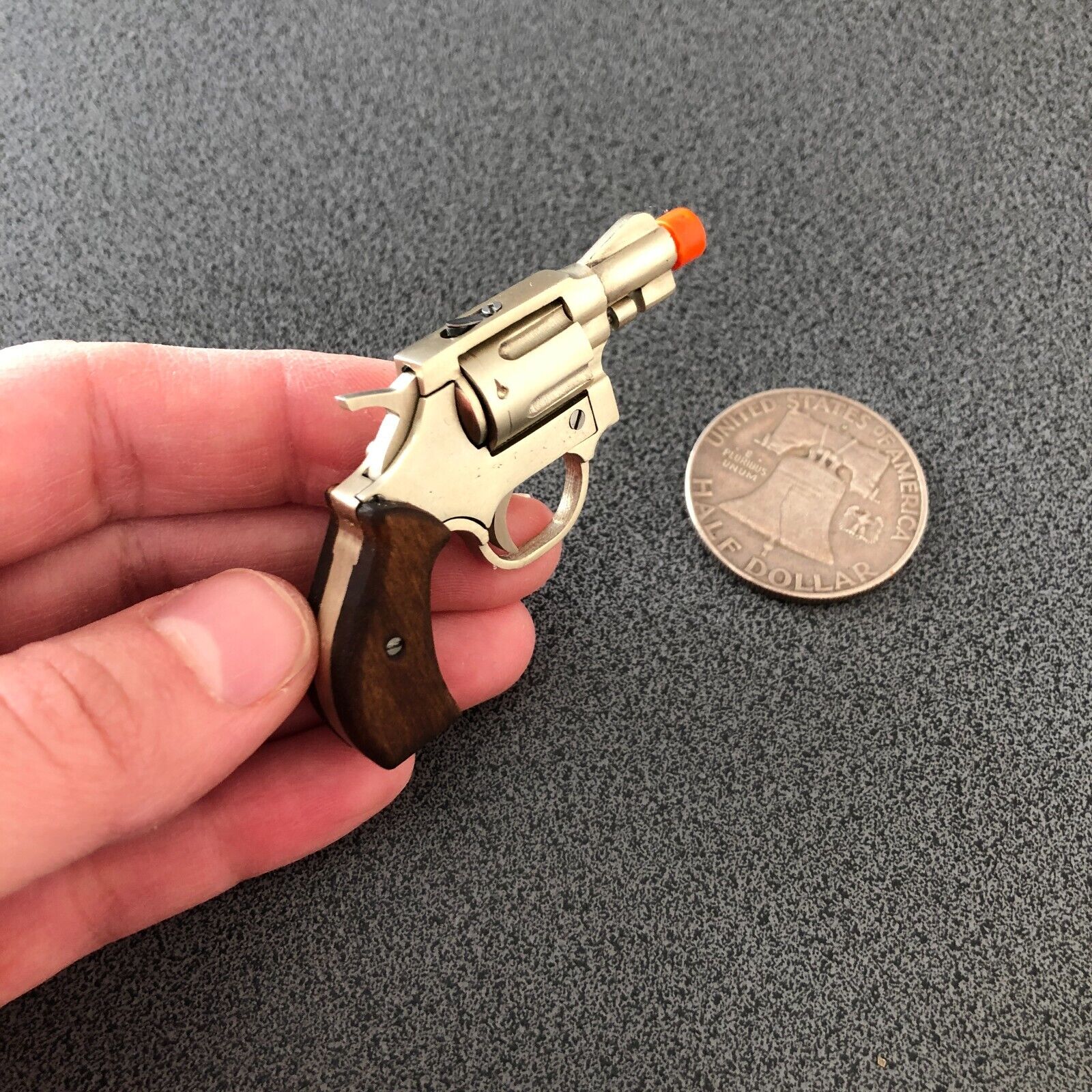 Mini gun Smith & Wesson Revolver Cap Gun Miniature revolver S&W Gun keychain