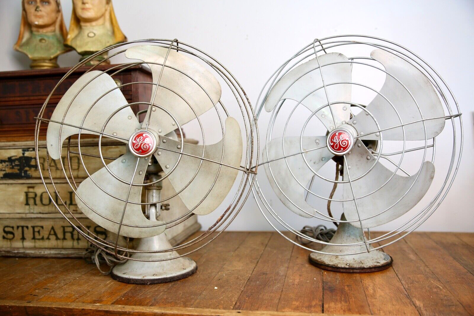 2 Vintage GE General Electric Vortalex 3 Speed Oscillating Fans 16\