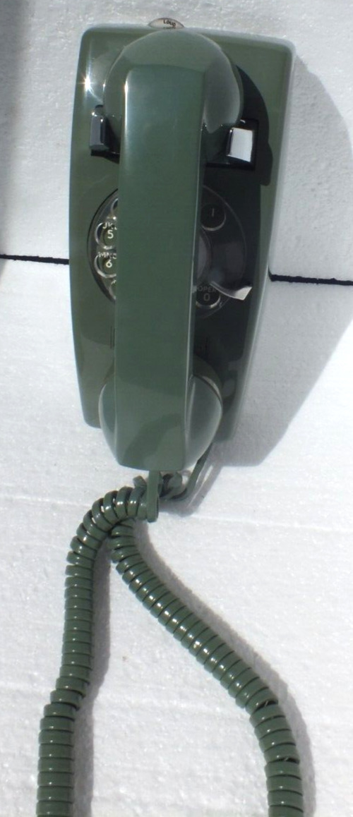 STROMBERG CARLSON 1654 ROTARY WALL PHONE-MOSS GREEN-MODULAR PLASTICS-BACK, LOOK