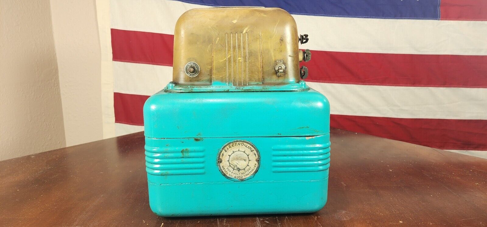 1940s ELECTRO-LINE 4302 6 VOLT CONTROLLER FENCE CHARGER VINTAGE Painted TEAL 