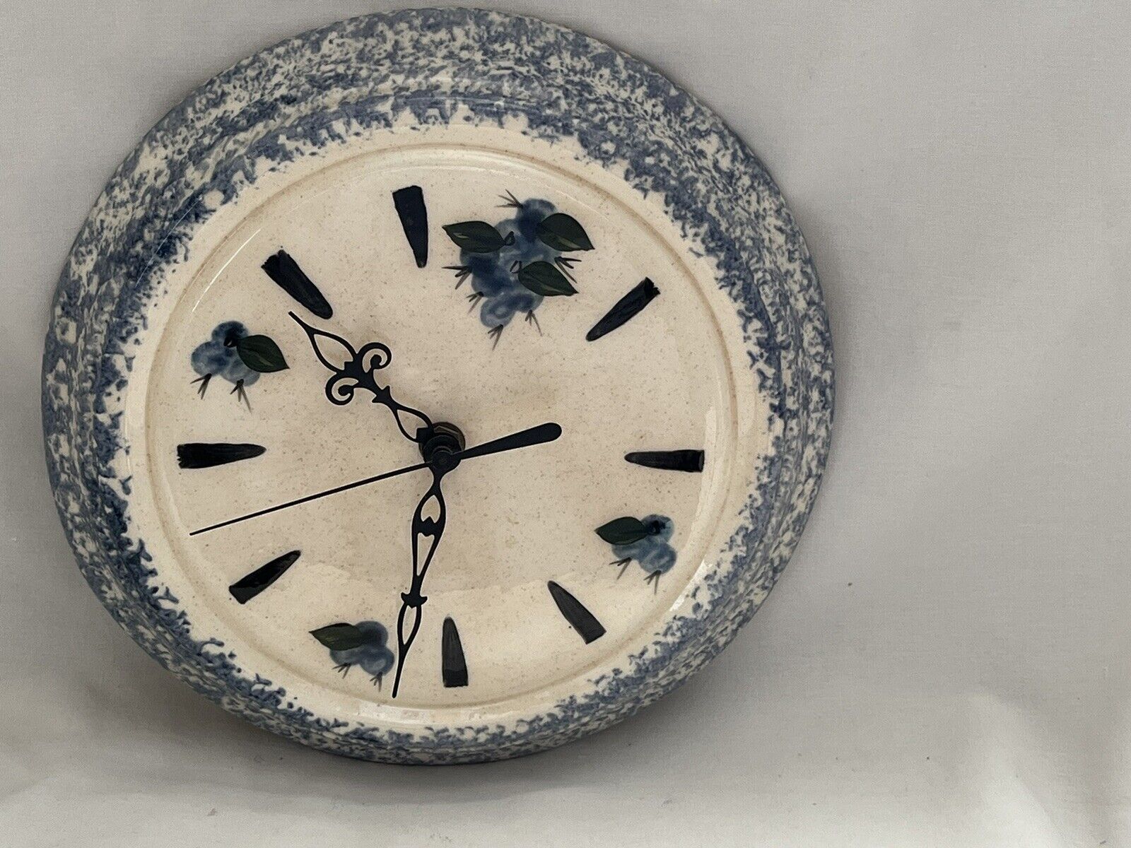 Spongware Blueberries Blue/White Ceramic Plate Wall Clock 9\