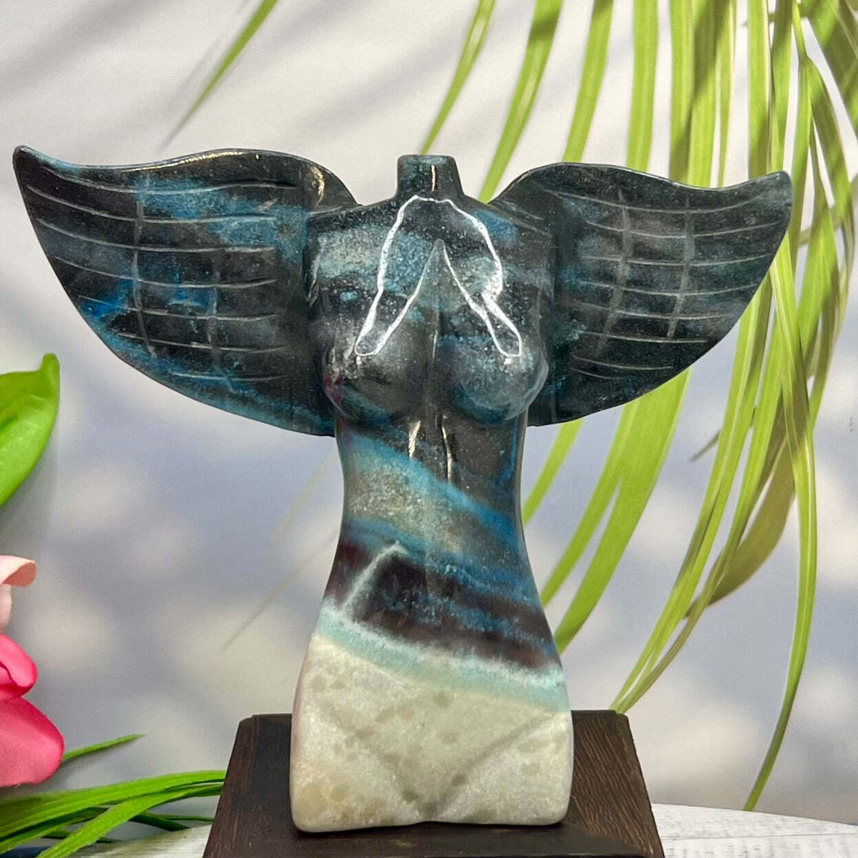 Rare Trolleite Angel Fairy Goddess Rare Crystal Carving 411g