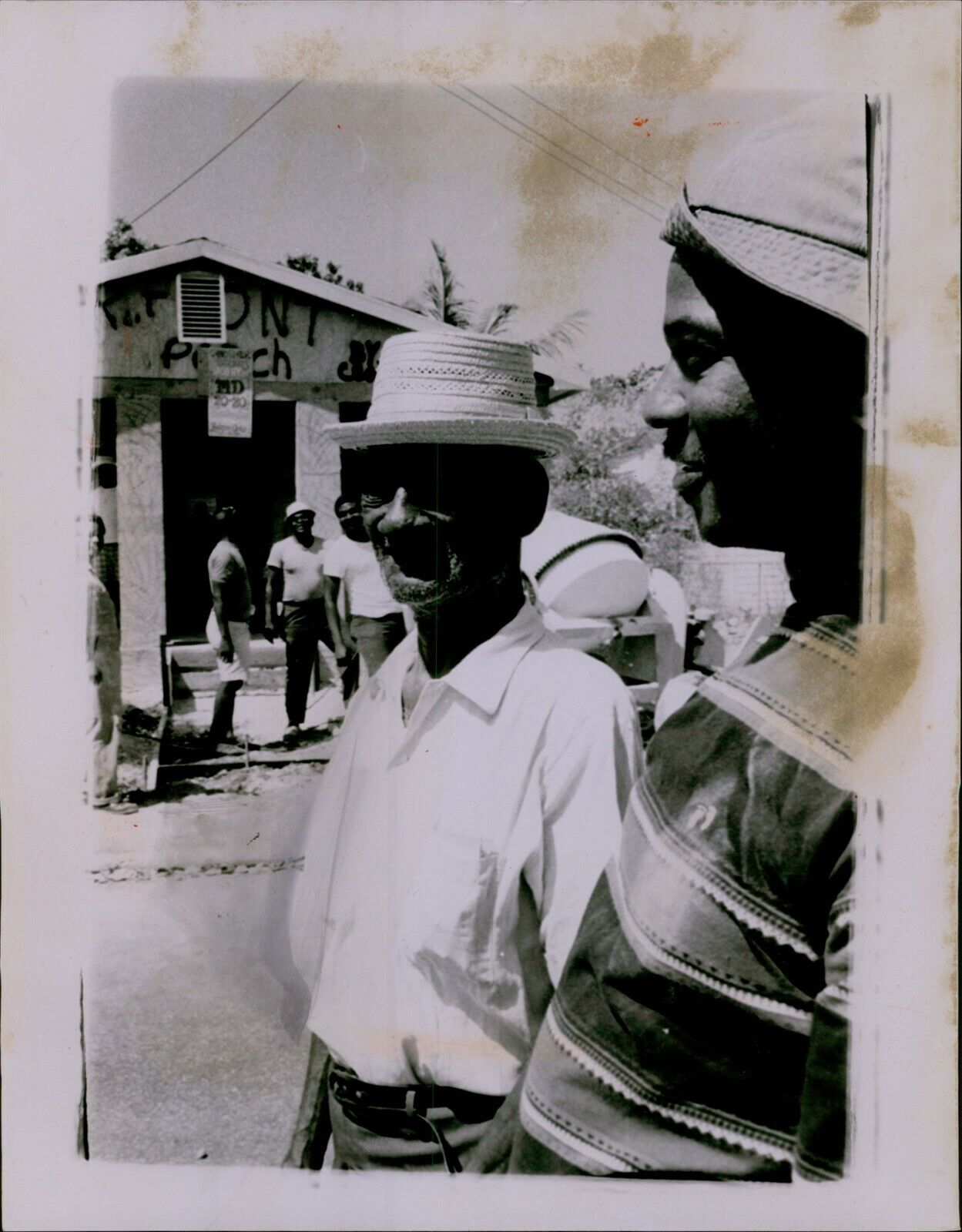 LG857 '76 Orig Photo ALBERT SCOTT Black Man Community Elder Florida Neighborhood