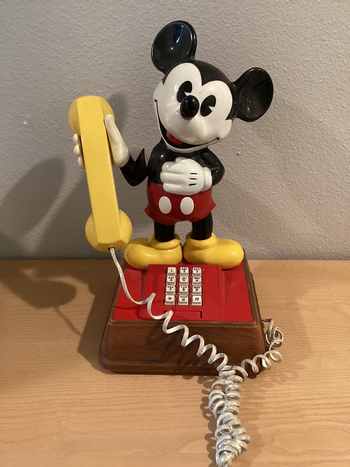 VINTAGE RARE 1976 Disney Mickey Mouse Telephone Landline Push Button 