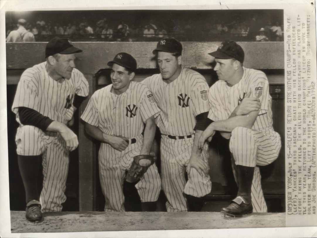 1942 Press Photo Yankees Players Red Rolfe Phil Rizzuto Buddy Hassett Jo Gordon
