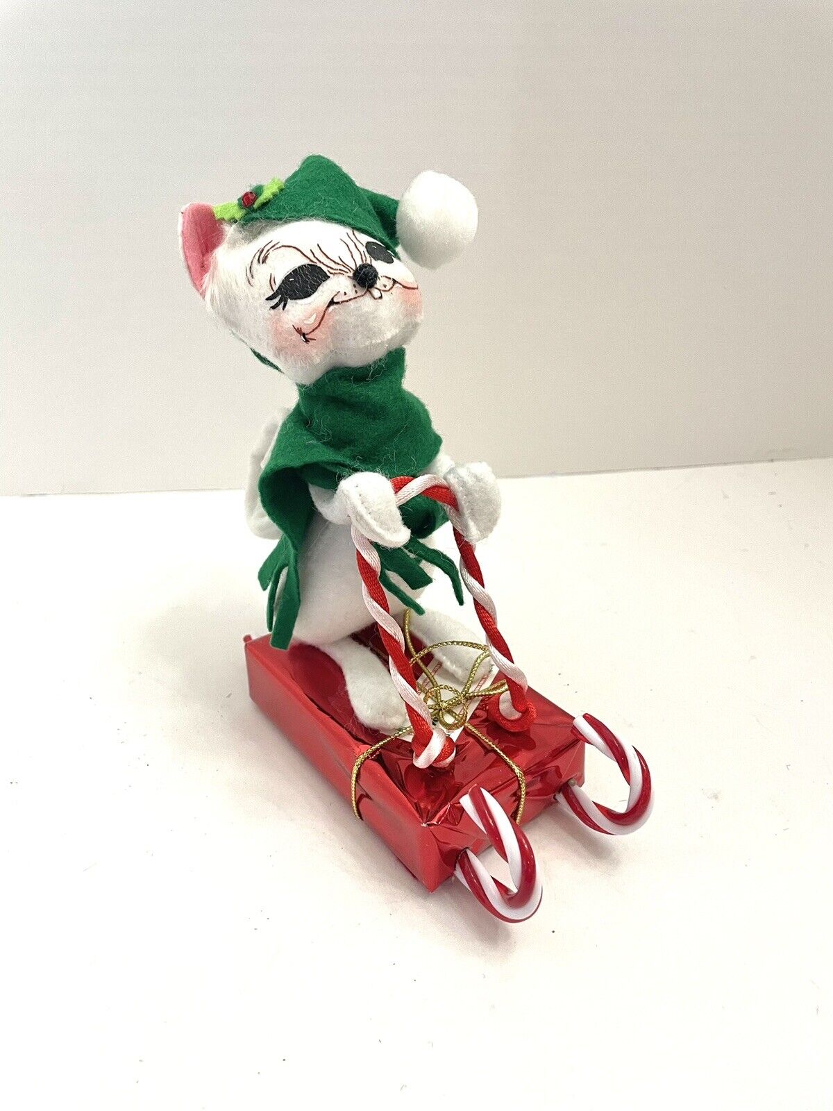 “Candycane Sledding” 2008-2009 Annalee Christmas Holiday Mouse #601508