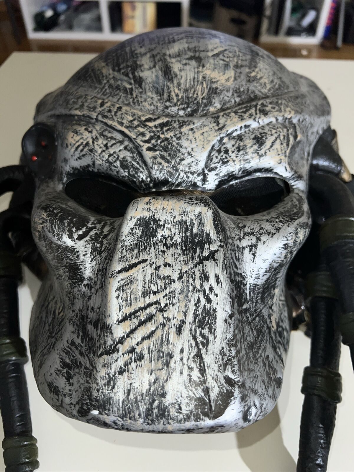 Predator Requiem Deluxe Mask with PVC face plate Rare L@@k Life Like Scary Mask