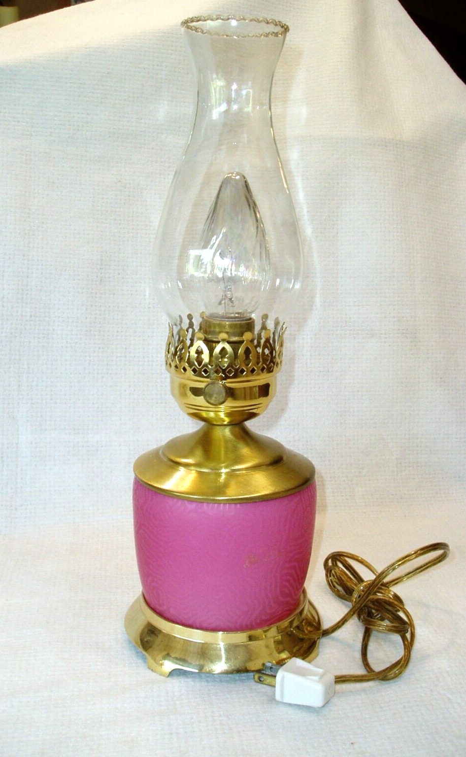 Gorgeous ELECTRIC HURRICANE LAMP WITH GLASS GLOBE, Mauve & Gold